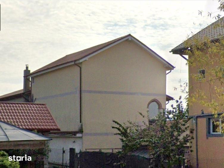 Casă cu Teren 831 Mp în Drăgănești