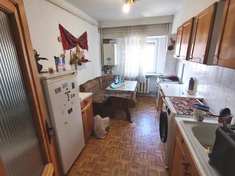Apartament cu 2 camere decomandat în Vest