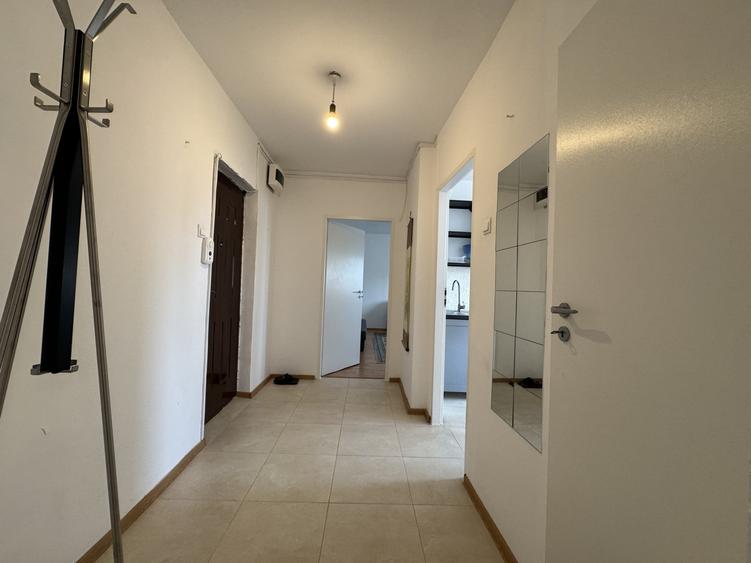 Apartament cu 2 camere decomandat, mobilat în Nerva Traian