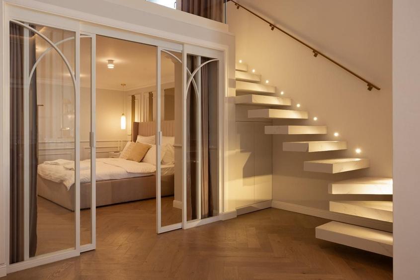 Apartament cu 2 camere decomandat, mobilat în Ultracentral