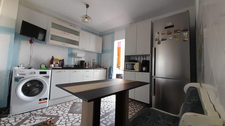 Apartament cu 2 camere decomandat în Mărăști