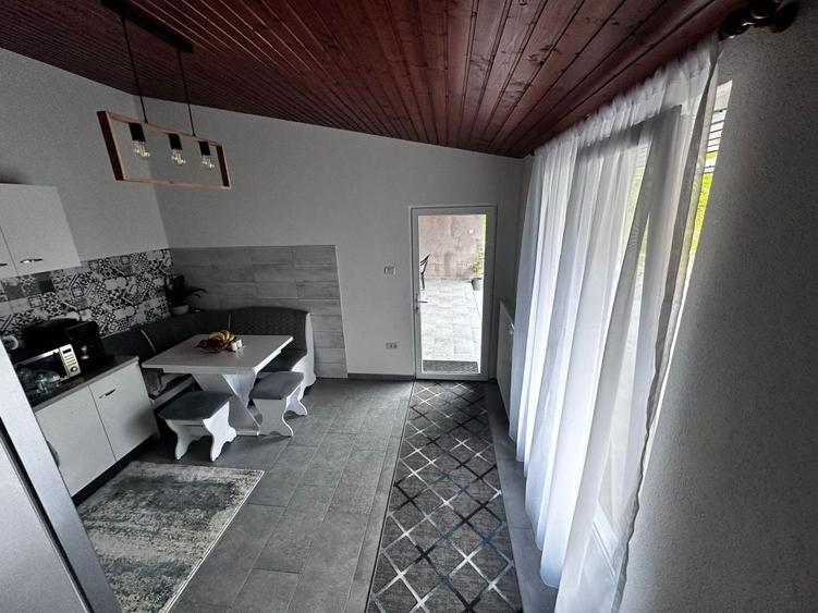 Casă cu 4 camere în Var