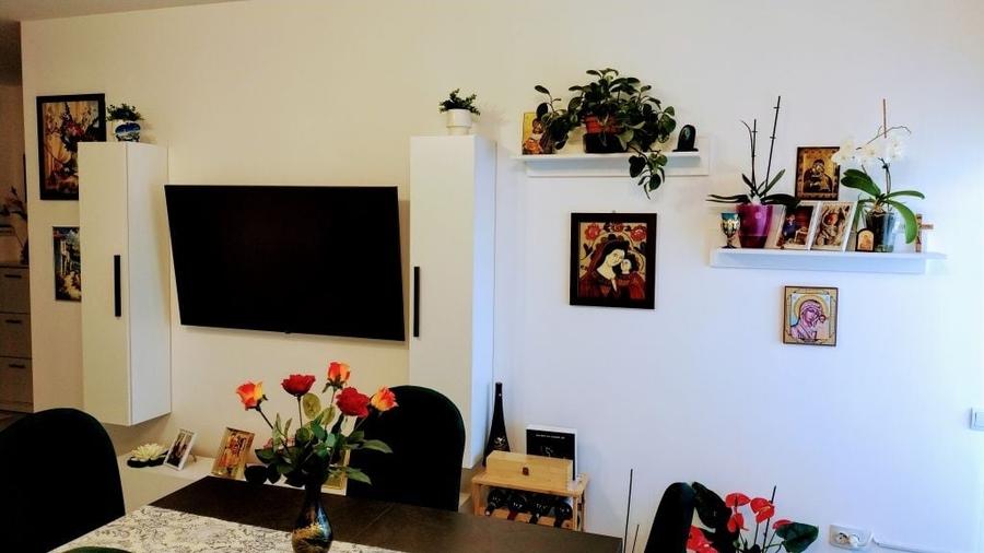Apartament cu 2 camere decomandat în Florești