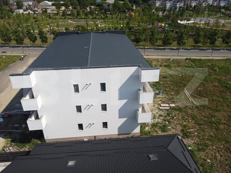 Apartament cu 3 camere decomandat în Titu
