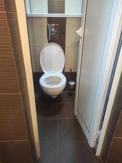 Spațiu comercial, de 120 mp, în Cetate