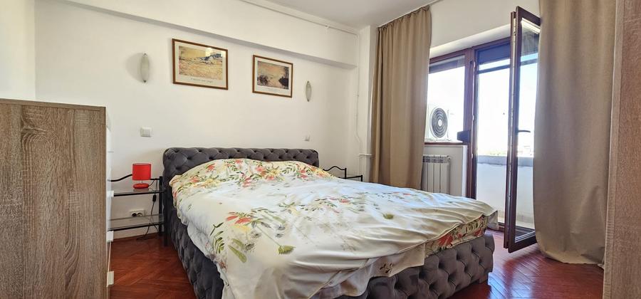 Apartament cu 2 camere decomandat în Calea Victoriei