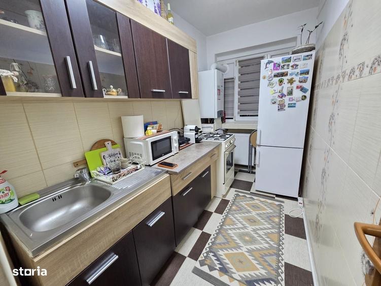 Apartament cu 2 camere semidecomandat în Micro 6