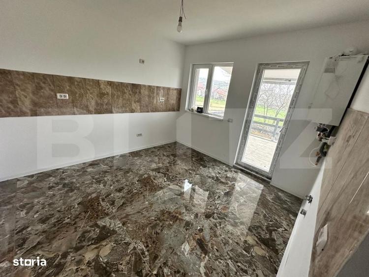 Casă cu 4 camere cu Teren 570 Mp în Tomești