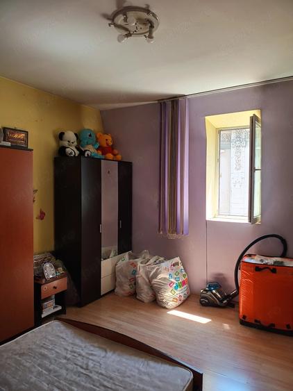 Apartament cu 3 camere decomandat în Kogălniceanu