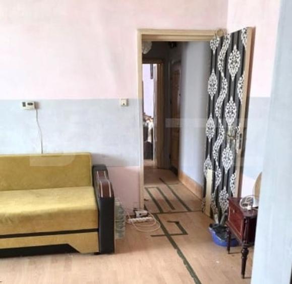 Apartament cu 3 camere decomandat, mobilat în Victoria