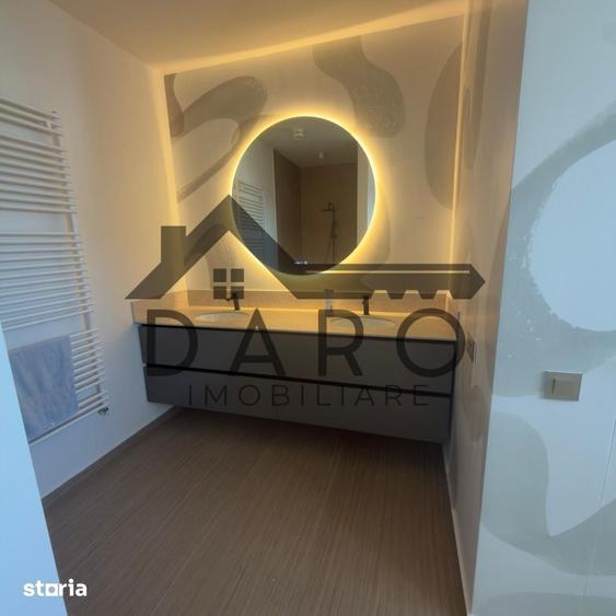 Casă cu 7 camere cu Teren 520 Mp în Platou