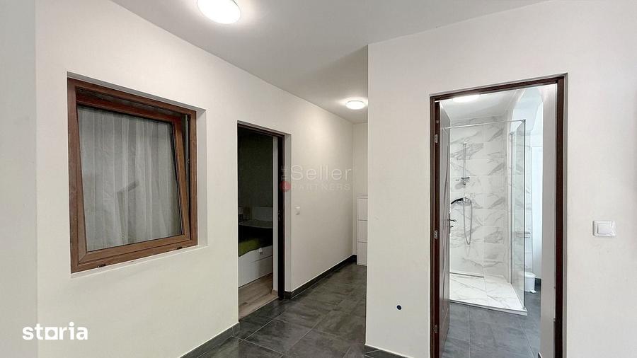 Casă cu 9 camere cu Teren 400 Mp în Dârste