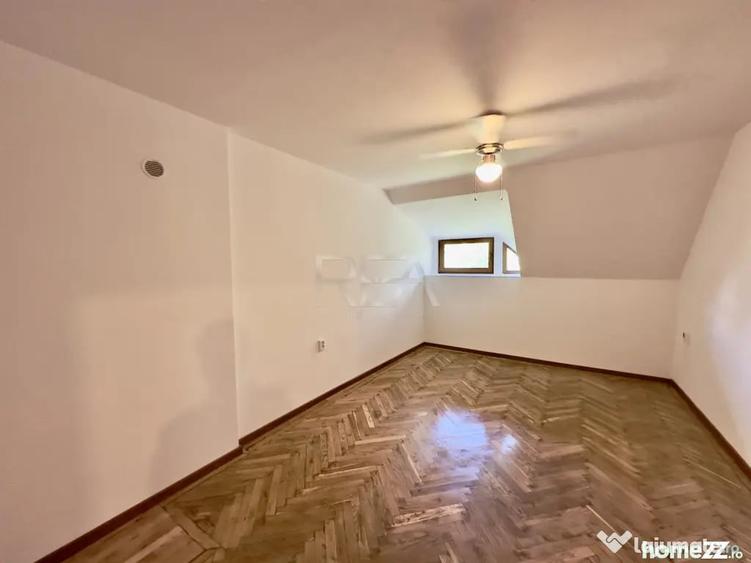 Apartament cu 3 camere decomandat în Capitale