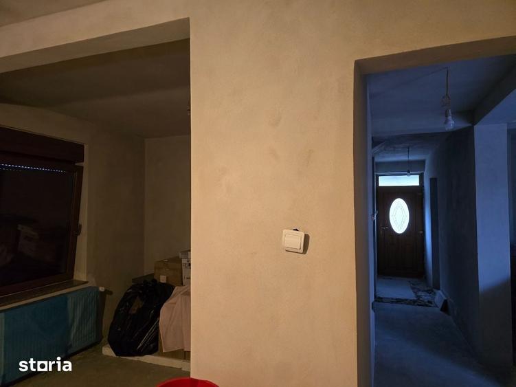 Casă cu 4 camere cu Teren 500 Mp în Unirea