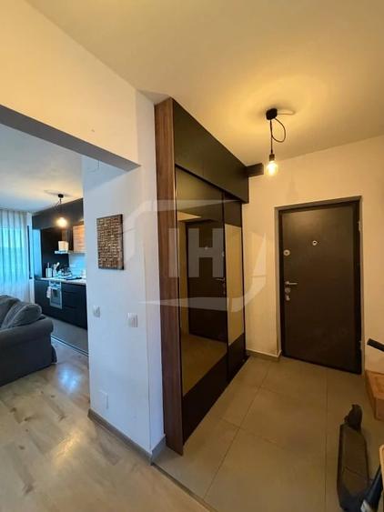 Apartament cu 2 camere semidecomandat în Borhanci