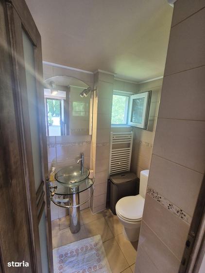 Casă cu 4 camere cu Teren 960 Mp în Central