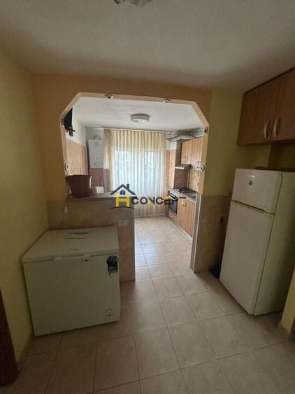 Apartament cu 2 camere semidecomandat în Berceni — fotografia 1