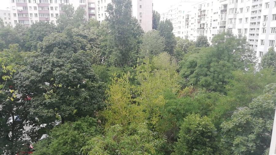 Apartament cu 2 camere decomandat în Titan — fotografia 1