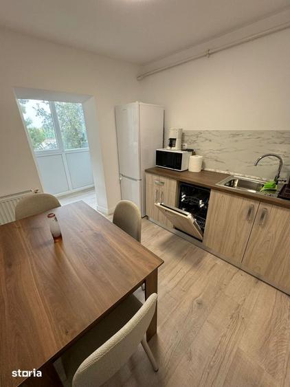 Apartament cu 2 camere, mobilat în Delfinariu
