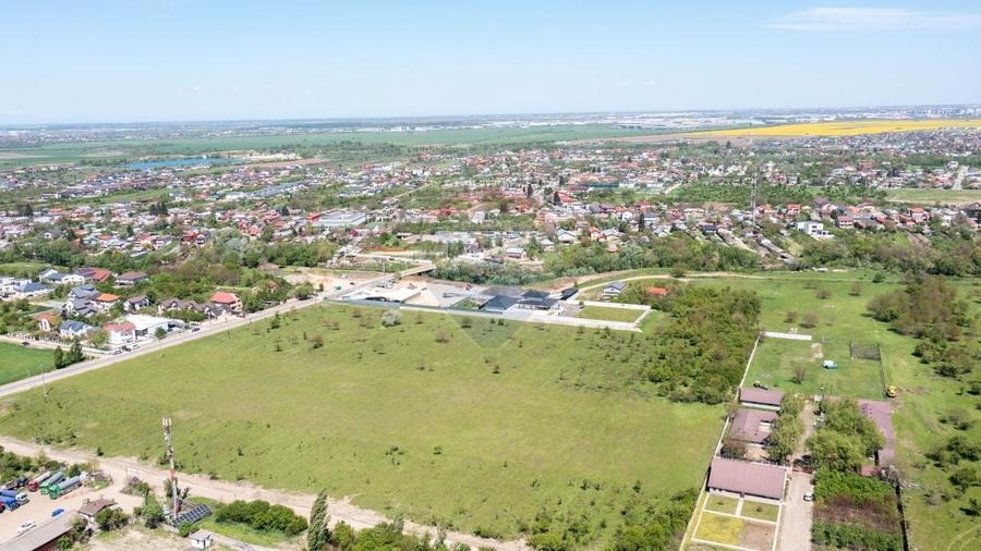 Teren agricol intravilan de 10000 mp, în Domnești