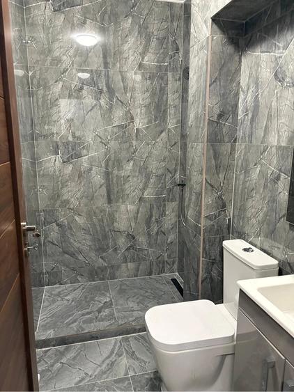 Apartament cu 3 camere decomandat în Florești