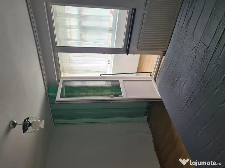Apartament cu 2 camere decomandat în Precista