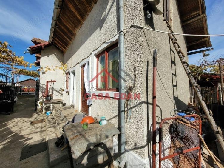 Casă cu 4 camere cu Teren 547 Mp în Măgureni