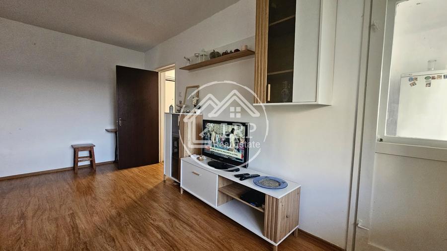 Apartament cu 3 camere decomandat, mobilat în Morarilor