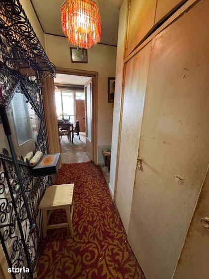 Garsonieră în Titan