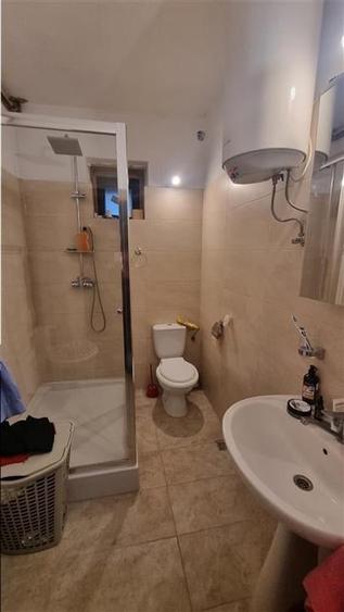 Casă individuală cu 5 camere cu Canalizare în Brașovul Vechi