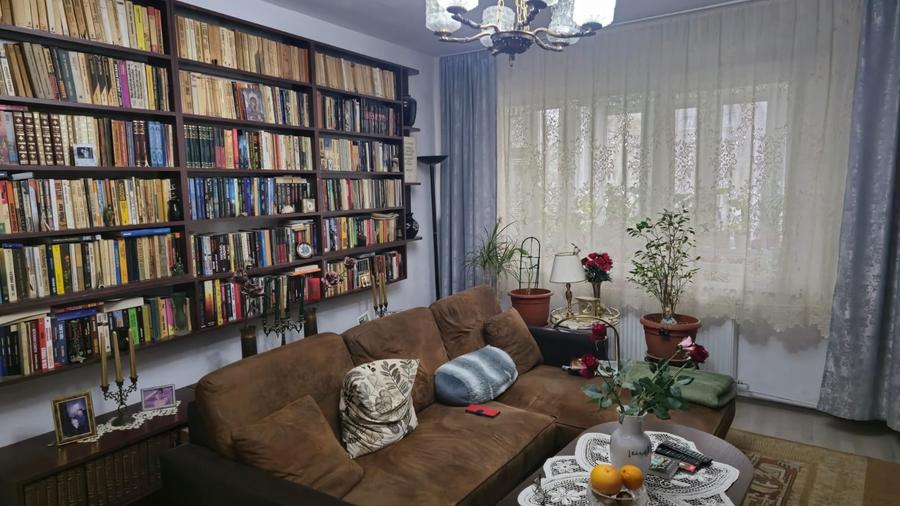 Apartament cu 3 camere decomandat în Șagului