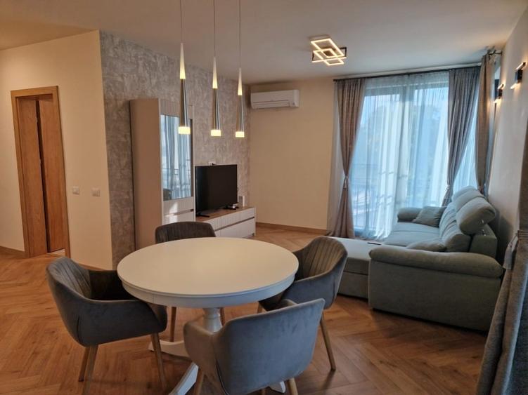 Apartament cu 2 camere, mobilat în Tei