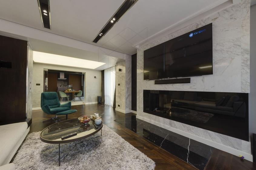 Penthouse cu 4 camere decomandat, mobilat în Herăstrău