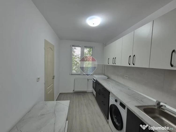Apartament cu 3 camere semidecomandat în Sălaj