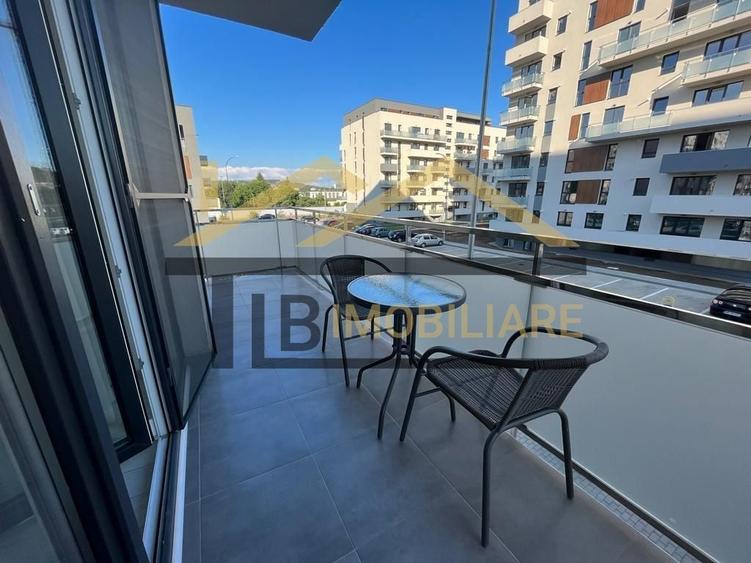 Apartament cu 3 camere semidecomandat în Libertății