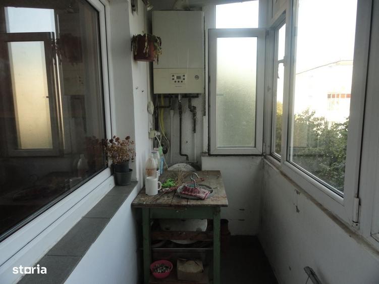 Apartament cu 4 camere decomandat în Micălaca