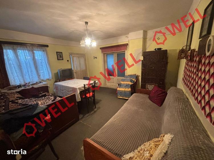 Casă cu 2 camere cu Teren 1189 Mp în Brețcu