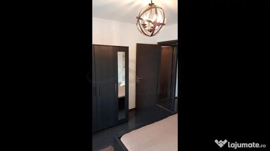 Apartament cu 2 camere decomandat în Victoriei