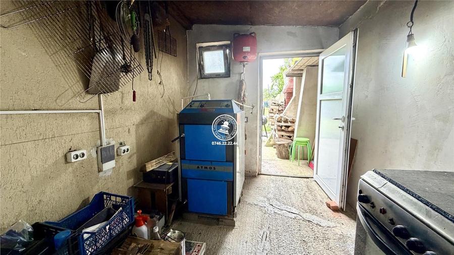 Casă cu 3 camere cu Teren 3755 Mp în Aroneanu