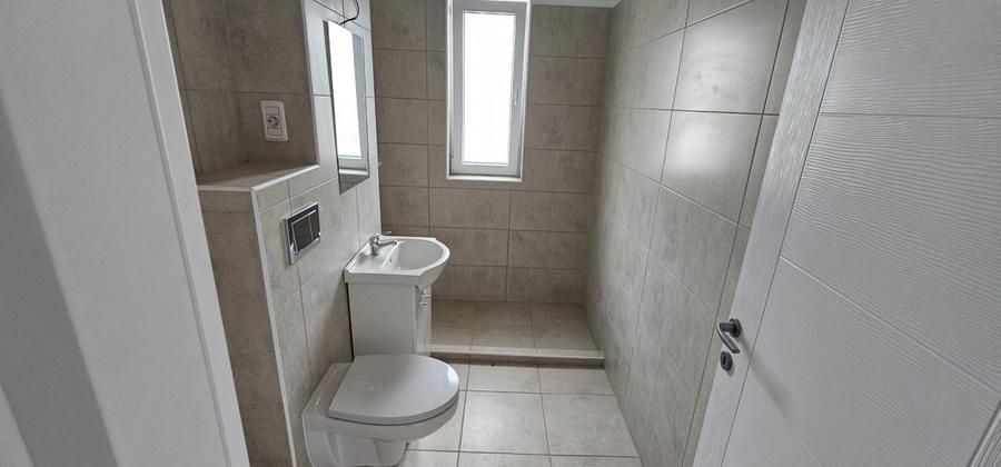 Apartament cu 3 camere în Sânpetru
