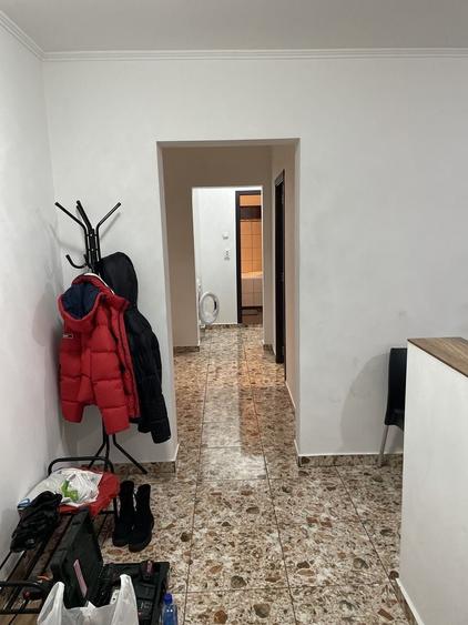 Apartament cu 3 camere decomandat în Militari