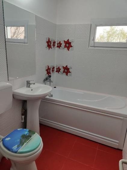 Apartament cu 2 camere semidecomandat în Olimpia-Stadion