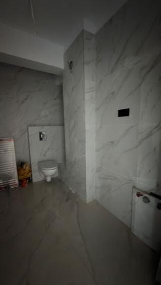 Apartament cu 3 camere decomandat în Sud-Est