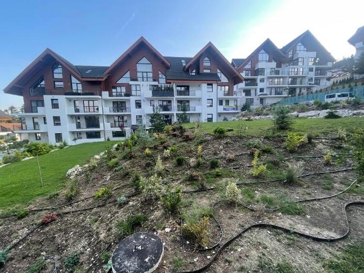 Apartament cu 22 camere semidecomandat în Furnica