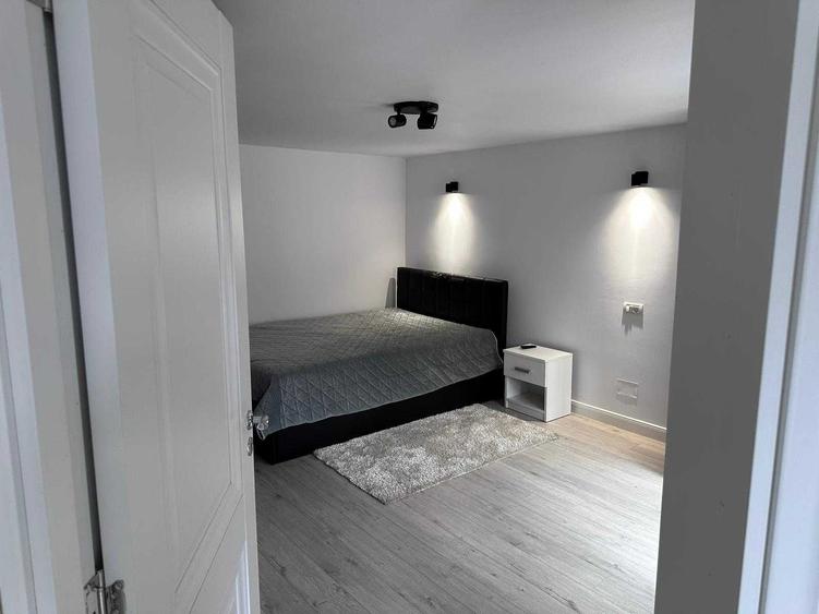 Casă cu 4 camere cu Teren 217 Mp în Sud