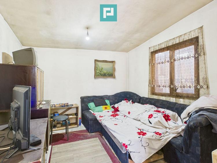Casă individuală cu 3 camere cu Canalizare în Galșa
