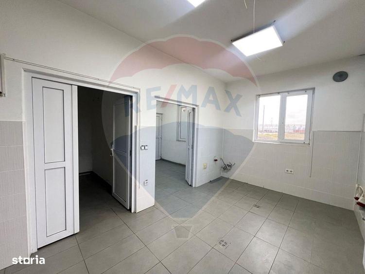 Spațiu comercial, de 100 mp, în Central