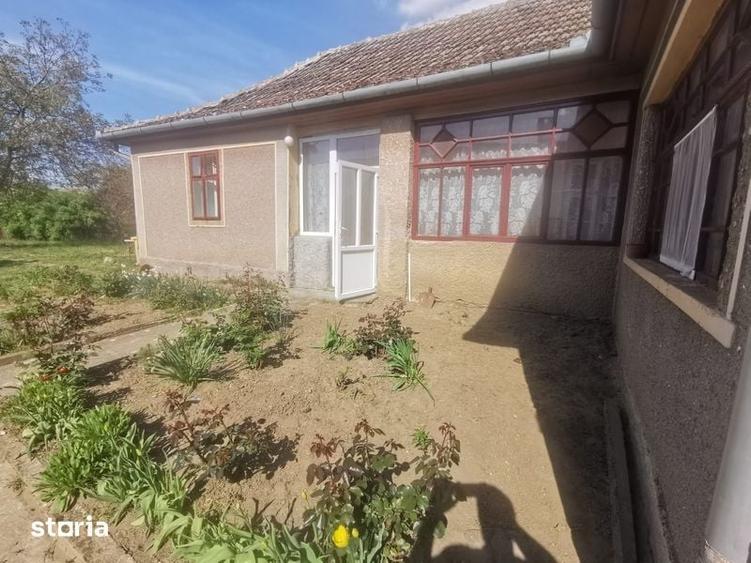 Casă cu 3 camere cu Teren 110 Mp în Pișcolt