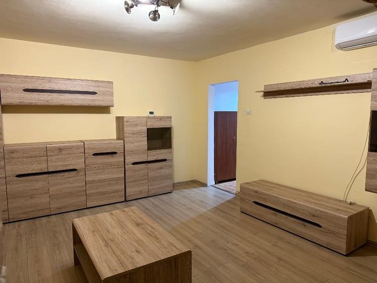Apartament cu 3 camere semidecomandat, mobilat în Șagului