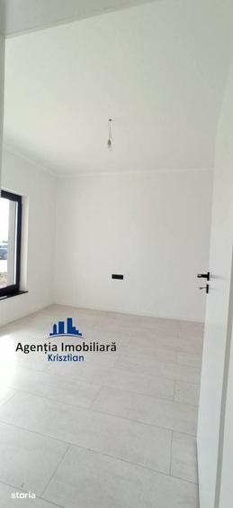 Casă cu 4 camere decomandat cu Teren 420 Mp în Odoreu